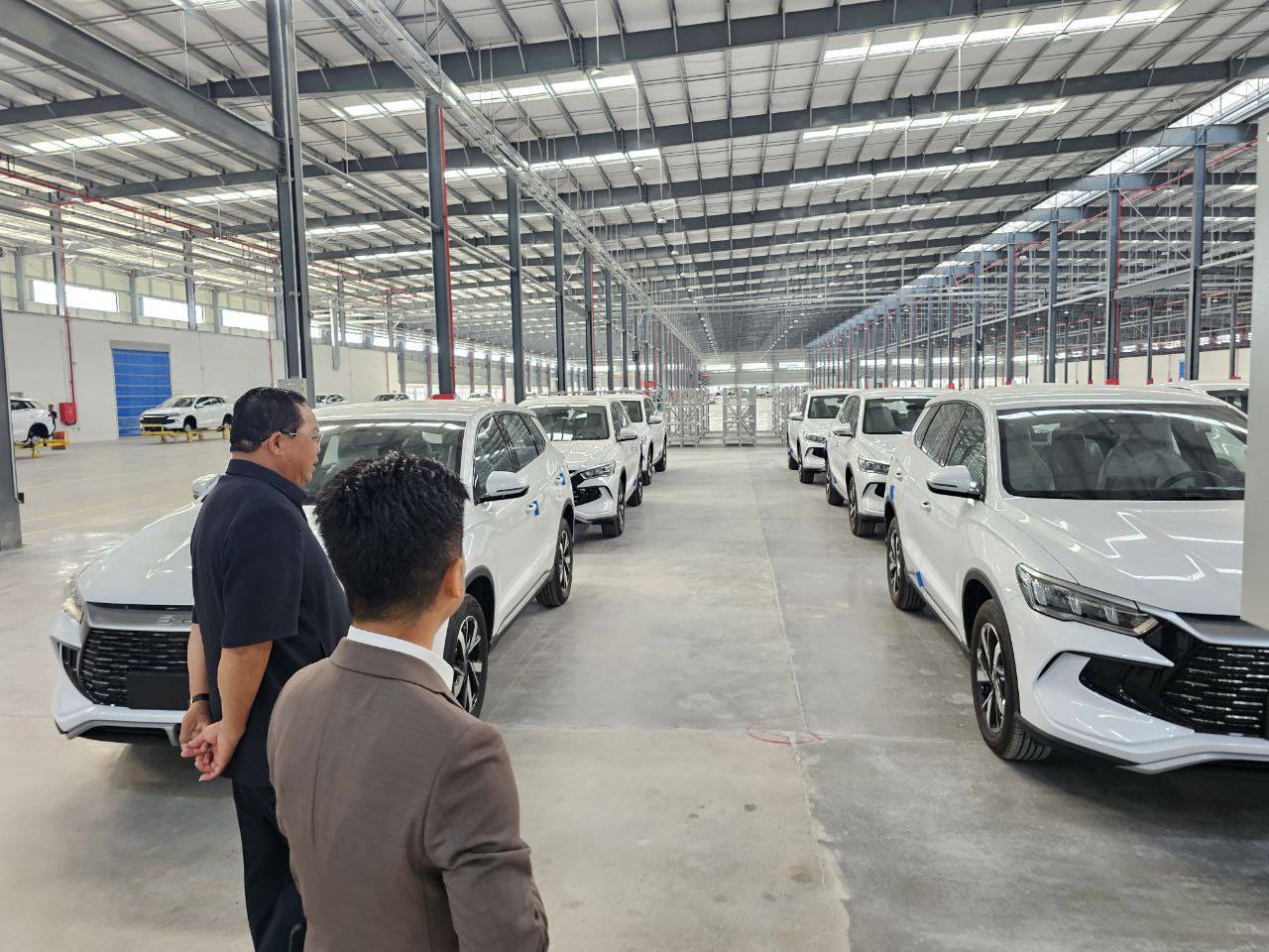 ត្រៀមសម្ពោធរោងចក្រ BYD៖ រថយន្តអគ្គិសនីនៅខេត្តព្រះសីហនុ