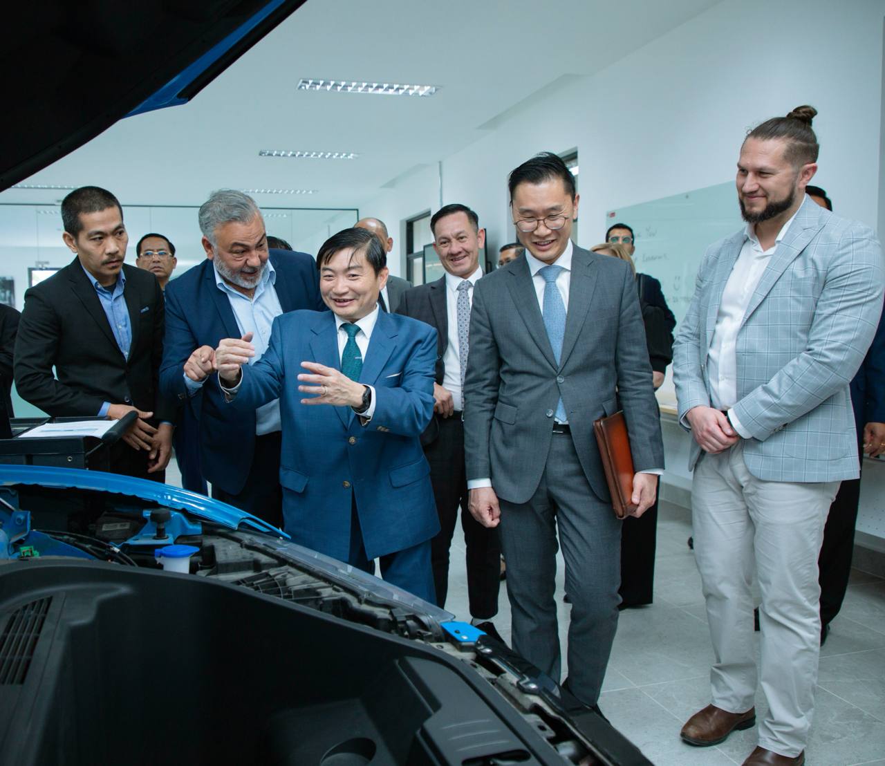 កម្ពុជា-អូស្ត្រាលី បិទសិក្ខាសាលាភាពជាដៃគូវិស័យបណ្ដុះបណ្ដាលបច្ចេកទេស៖ គាំទ្រការបង្កើតមជ្ឈមណ្ឌលឧត្តមភាពយានយន្ត (ACE-C)