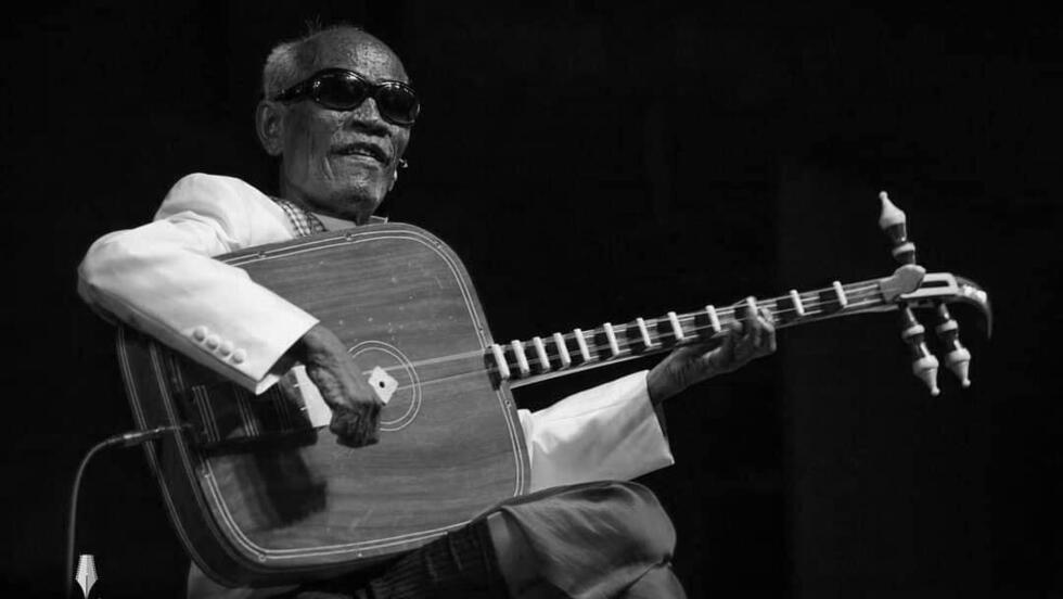 ពីភាពសូន្យទទេ៖ ដំណើរការដ៏លំបាកក្នុងការសង្គ្រោះ «ចាប៉ីដងវែង» ឲ្យរស់ឡើងវិញក្រោយរបបប្រល័យពូជសាសន៍