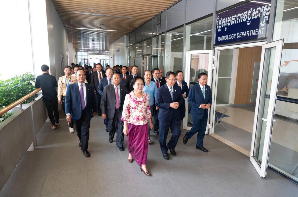 គណៈកម្មការរដ្ឋសភាទី៨ កោតសរសើរការវិវត្តន៍មន្ទីរពេទ្យព្រះកុសមៈ ឆ្លើយតបកម្មវិធីគ្របដណ្តប់សុខភាពជាសកល