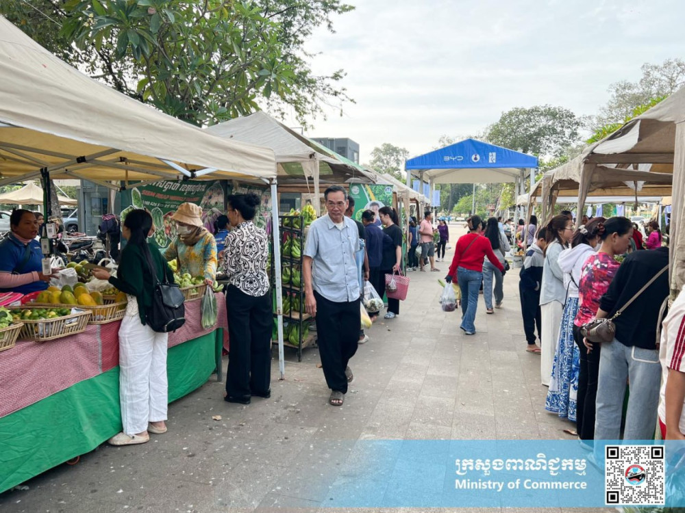 ផ្សារផលិតផលខ្មែរខេត្តសៀមរាប បន្តបើកលក់ជាប្រចាំថ្ងៃសៅរ៍-អាទិត្យ ក្រោមគម្រោង AIMS ជំរុញសេដ្ឋកិច្ចមូលដ្ឋាន